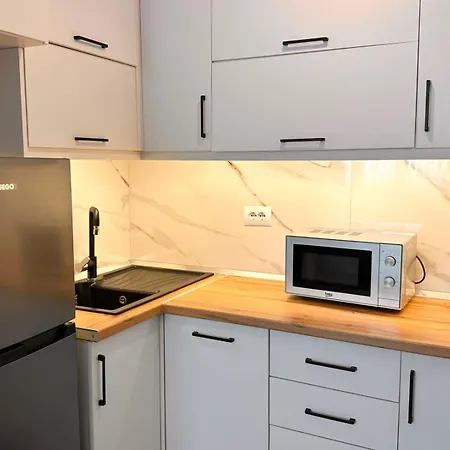 The Nest 아파트
